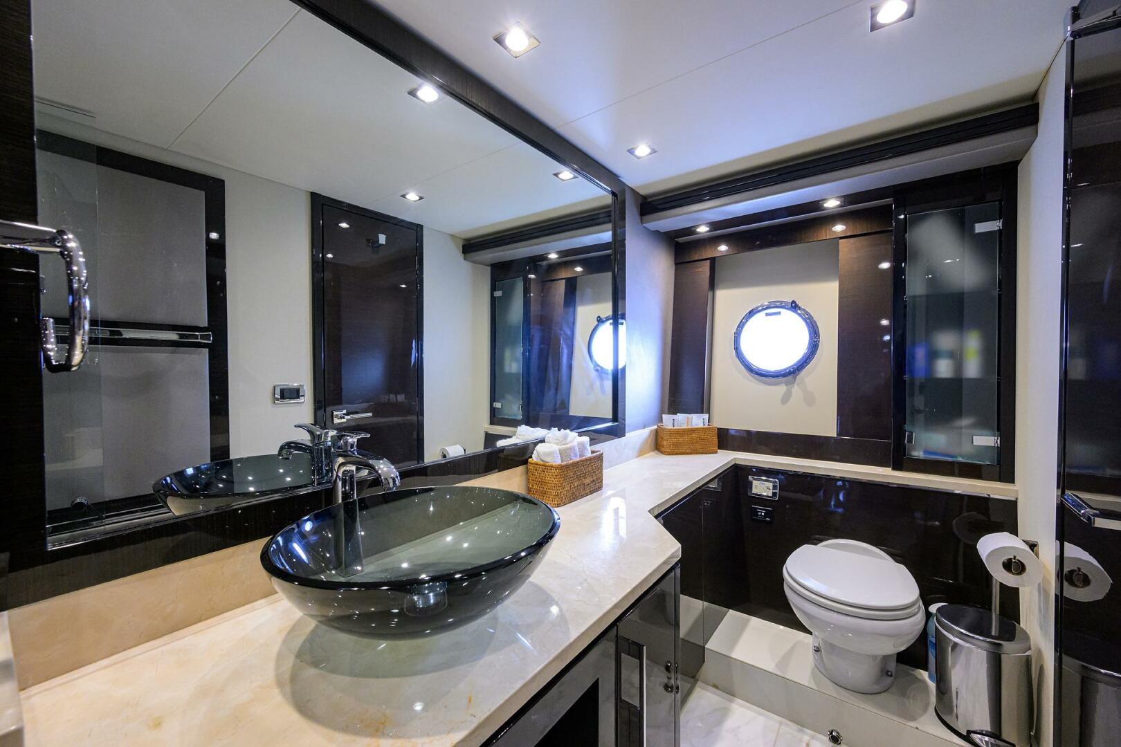 Marquis-660 Sport Yacht 2016-ANDIAMO Jupiter-Florida-United States-Marquis 66 ANDIAMO  Master Head-5882674 | Thumbnail