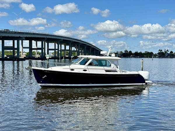 Back Cove-34O 2022-SHES A LADY Palm City-Florida-United States-Back Cove 34 SHES A LADY  Exterior-5883098
