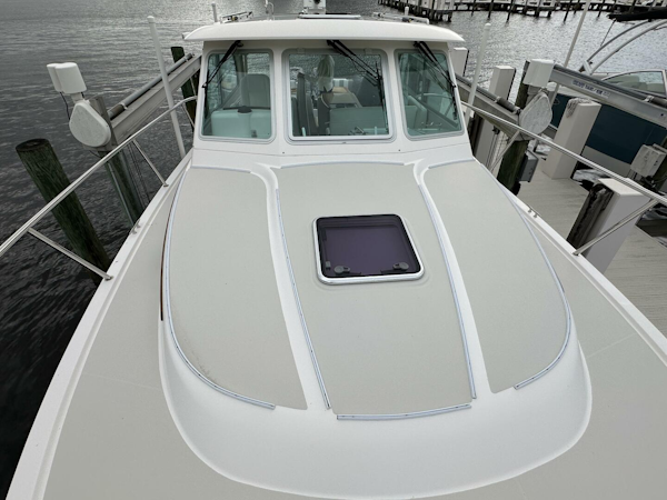 Back Cove-34O 2022-SHES A LADY Palm City-Florida-United States-Back Cove 34 SHES A LADY  Exterior Bow-5883105