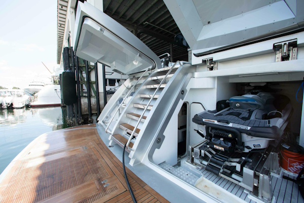 Riva-Mythos 2014-Chop Chop Fort Lauderdale-Florida-United States-5887272