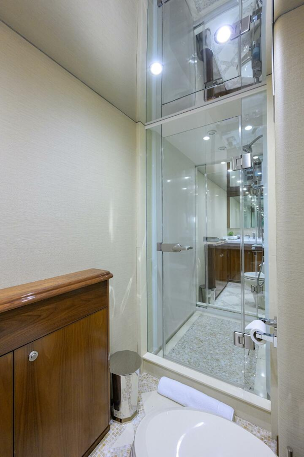 Viking-92 Enclosed Bridge 2017-SPECULATOR Palm Beach -Florida-United States-Viking  92 SPECULATOR  Master Stateroom Ensuite Head-5888613