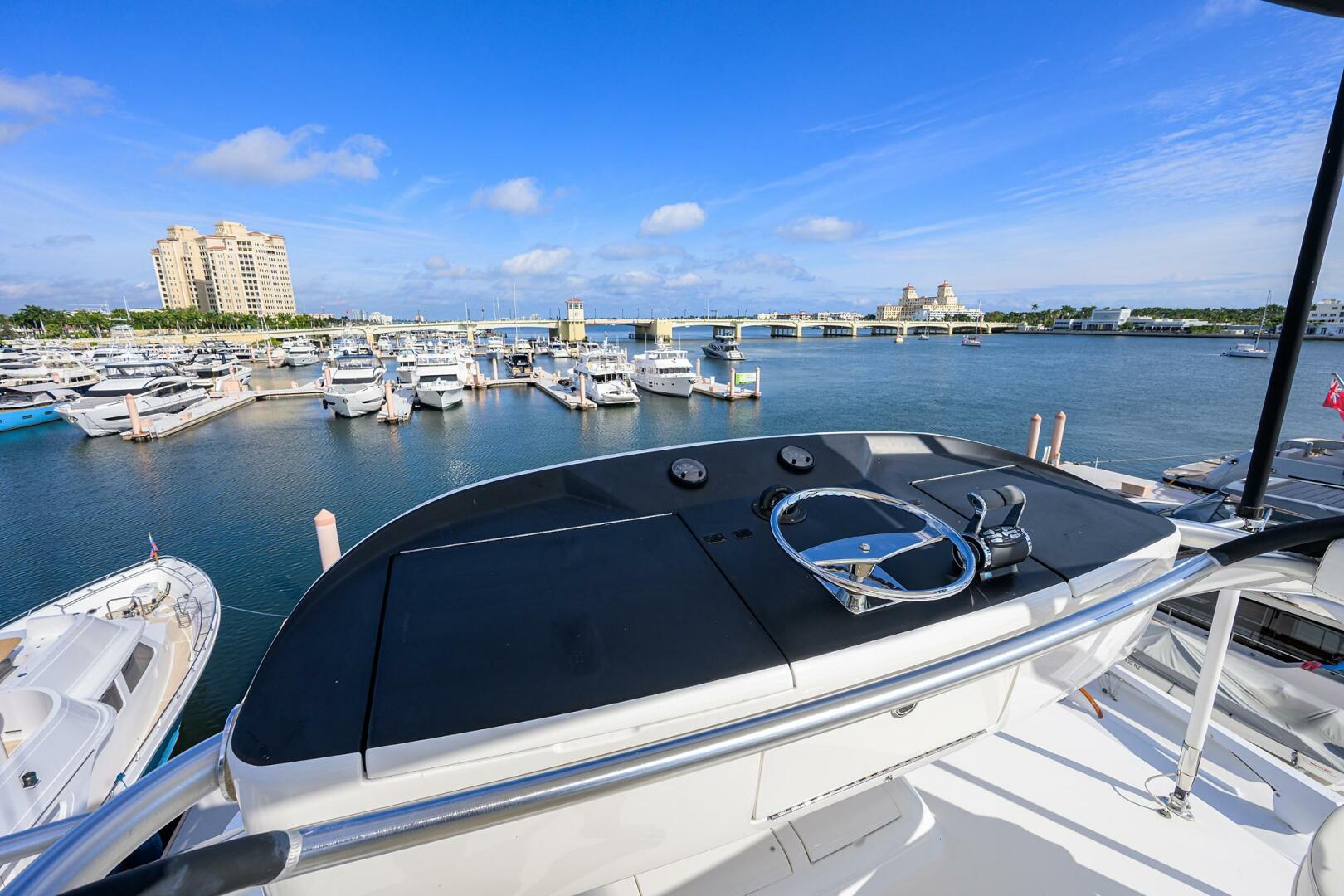 Viking-92 Enclosed Bridge 2017-SPECULATOR Palm Beach -Florida-United States-Viking  92 SPECULATOR  Tower Helm-5888541 | Thumbnail
