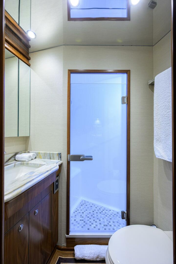 Viking-92 Enclosed Bridge 2017-SPECULATOR Palm Beach -Florida-United States-Viking  92 SPECULATOR  Twin Guest Stateroom Ensuite Head-5888632