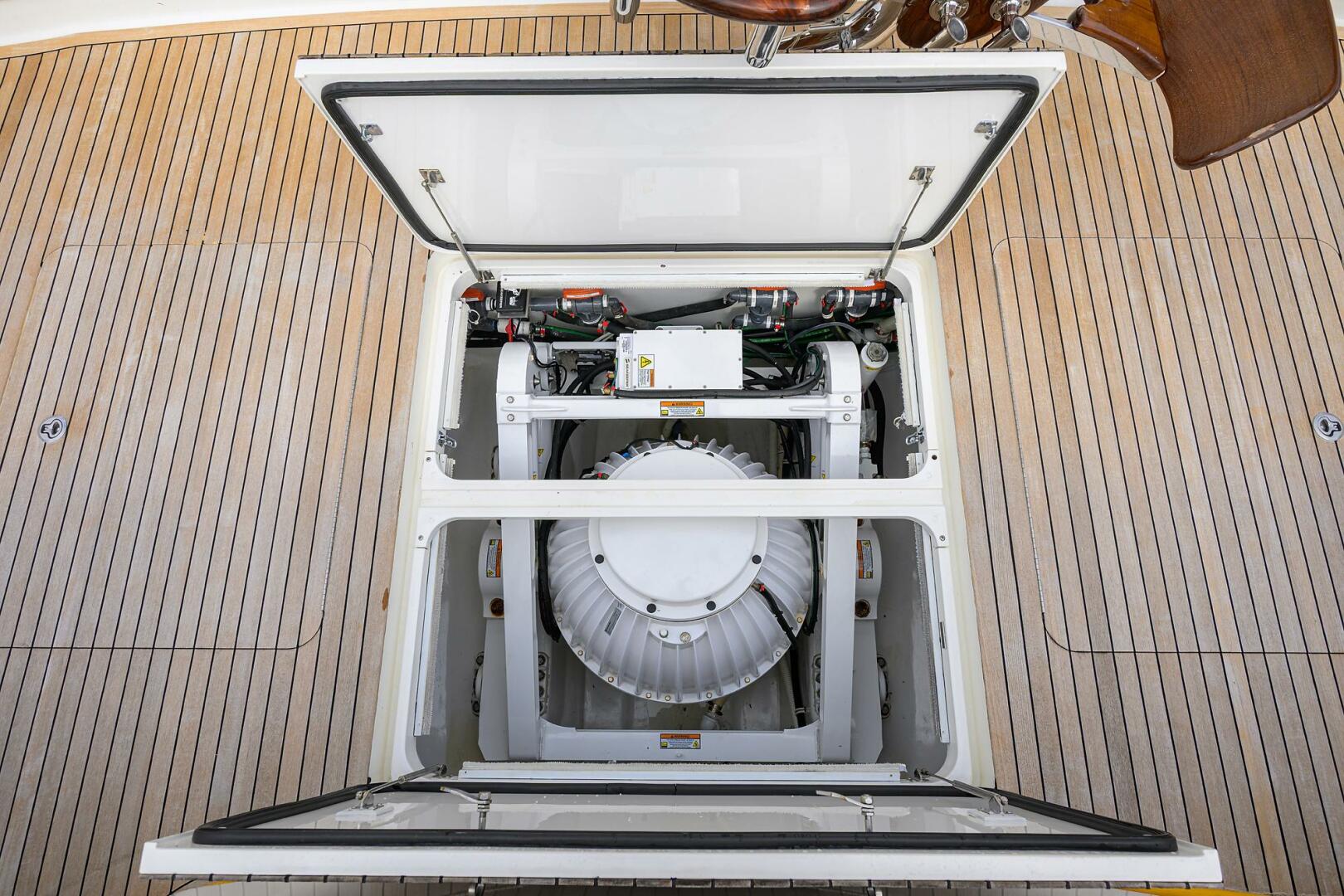 Viking-92 Enclosed Bridge 2017-SPECULATOR Palm Beach -Florida-United States-Viking  92 SPECULATOR  Cockpit-5888564 | Thumbnail