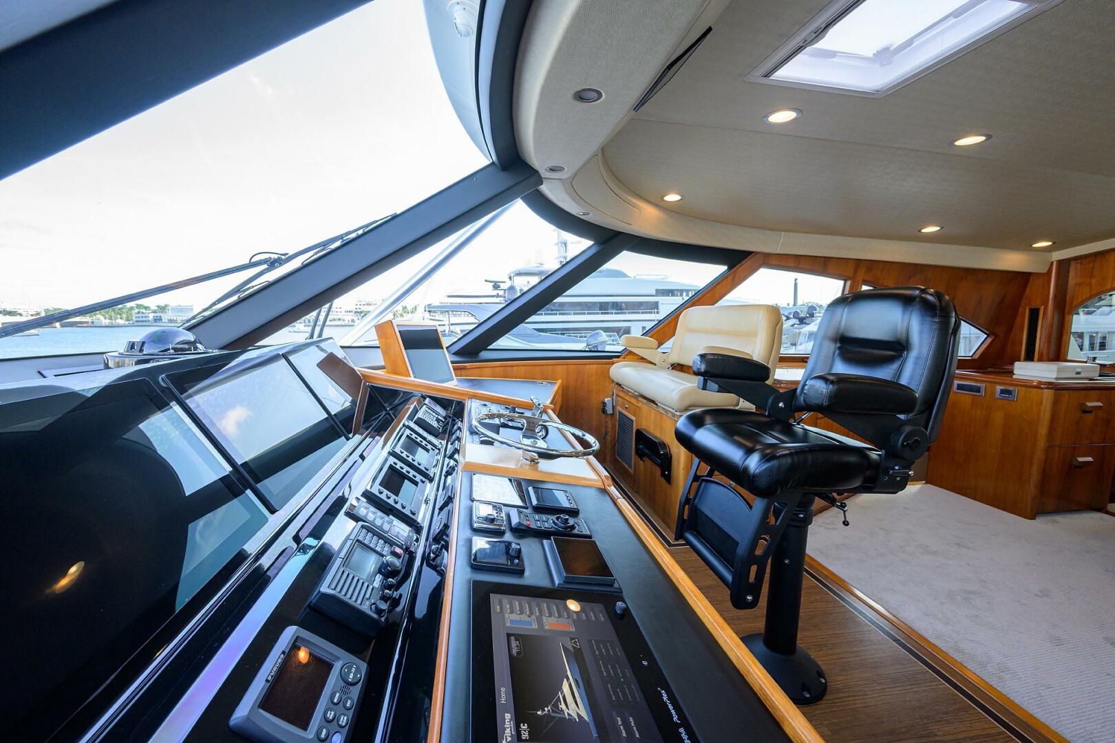 Viking-92 Enclosed Bridge 2017-SPECULATOR Palm Beach -Florida-United States-Viking  92 SPECULATOR  Skybridge Helm-5888557 | Thumbnail