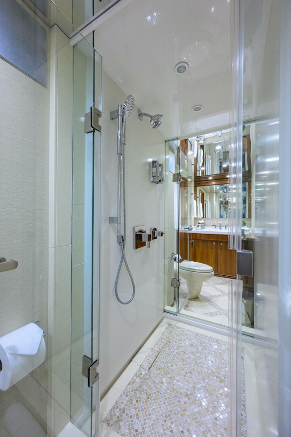 Viking-92 Enclosed Bridge 2017-SPECULATOR Palm Beach -Florida-United States-Viking  92 SPECULATOR  Master Stateroom Ensuite Head-5888612