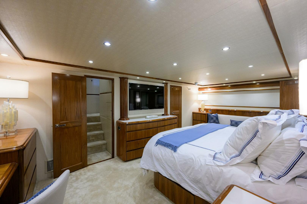 Viking-92 Enclosed Bridge 2017-SPECULATOR Palm Beach -Florida-United States-Viking  92 SPECULATOR  Master Stateroom-5888608