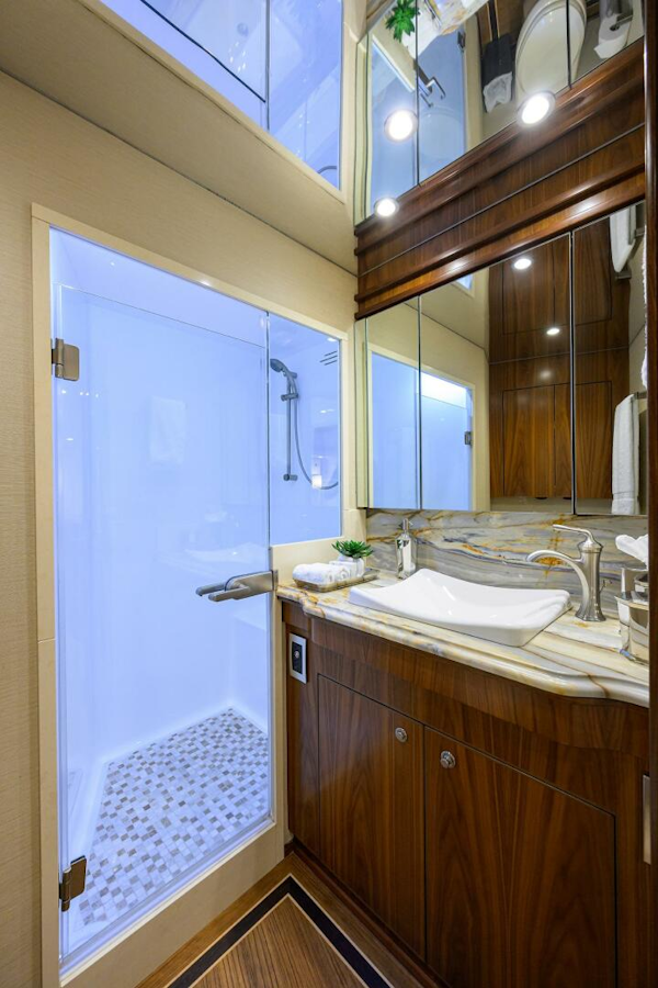 Viking-92 Enclosed Bridge 2017-SPECULATOR Palm Beach -Florida-United States-Viking  92 SPECULATOR  Guest Stateroom Ensuite Head-5888626