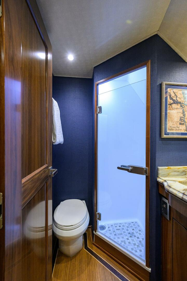 Viking-92 Enclosed Bridge 2017-SPECULATOR Palm Beach -Florida-United States-Viking  92 SPECULATOR  Guest Stateroom Midship Port Ensuite Head-5888635