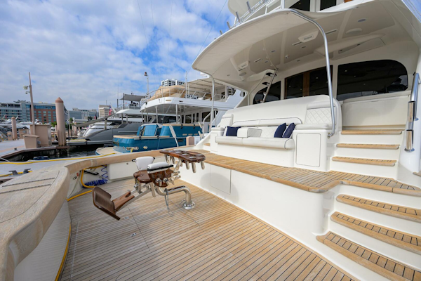 Viking-92 Enclosed Bridge 2017-SPECULATOR Palm Beach -Florida-United States-Viking  92 SPECULATOR  Cockpit-5888560