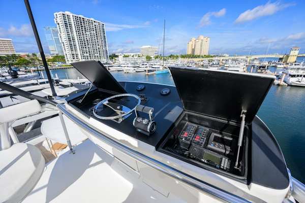 Viking-92 Enclosed Bridge 2017-SPECULATOR Palm Beach -Florida-United States-Viking  92 SPECULATOR  Tower Helm-5888543