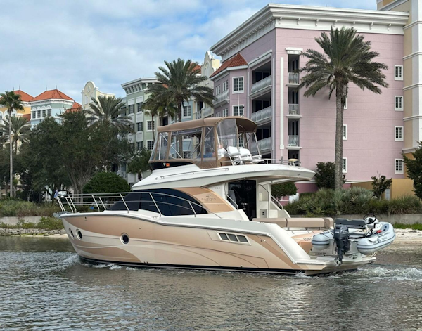 Carver-C-34 Command Bridge 2013-Long Gone Palm Coast-Florida-United States-5888650
