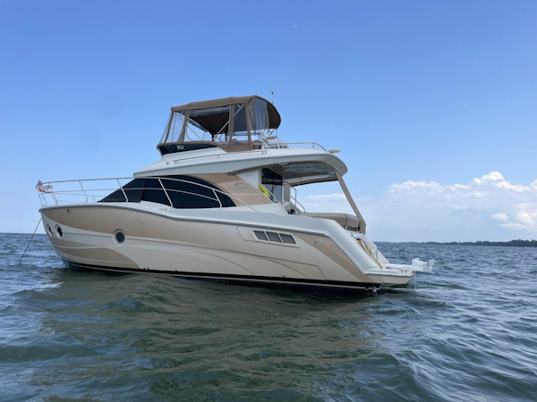 Carver-C-34 Command Bridge 2013-Long Gone Palm Coast-Florida-United States-5888649