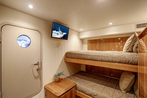 Viking-70 Convertible 2015-Pipe Dreamer Palm Beach-Florida-United States-Viking 70 Convertible  Stateroom, Over/Under Berths-5894391
