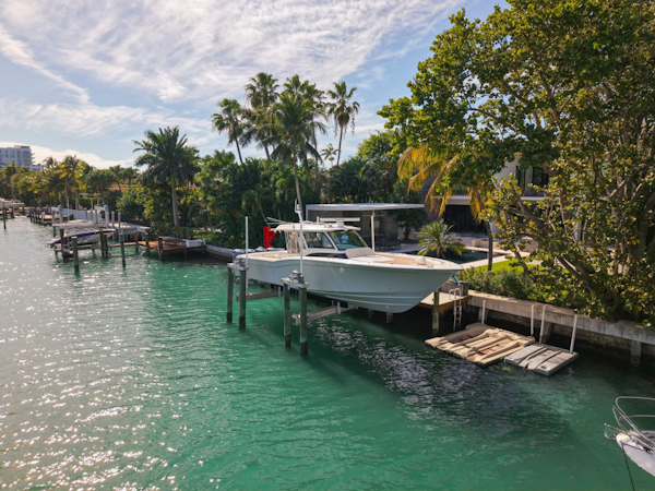 Grady-White-Canyon 456 2022 -Miami-Florida-United States-5898870