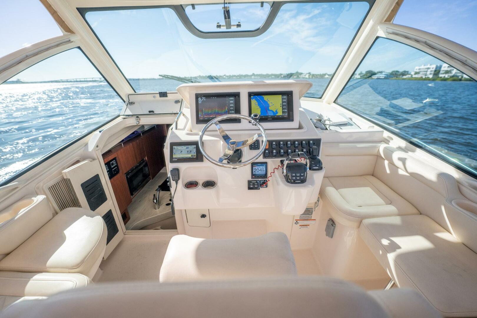 Grady-White-Express 330 2018-Meant To Be Palm City-Florida-United States-5900595 | Thumbnail