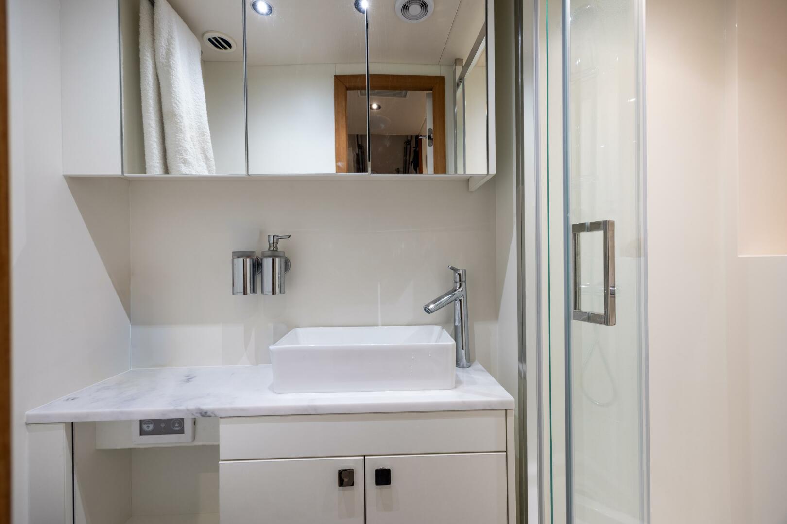 Sunseeker 2025-HIDEOUT Fort Lauderdale-Florida-United States-5903900 | Thumbnail