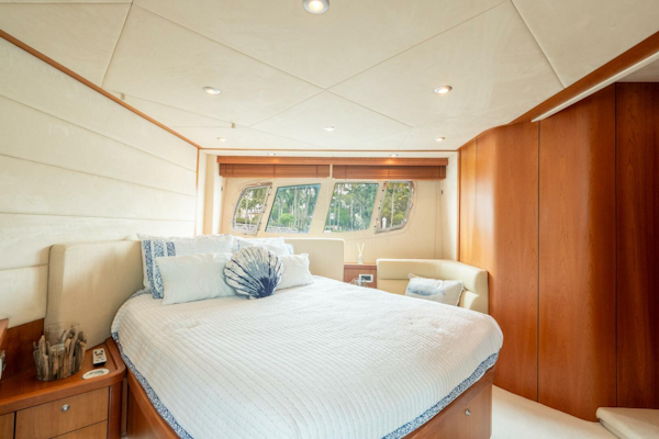 Sunseeker-Manhattan 70 2008 -Fort Lauderdale-Florida-United States-5916799