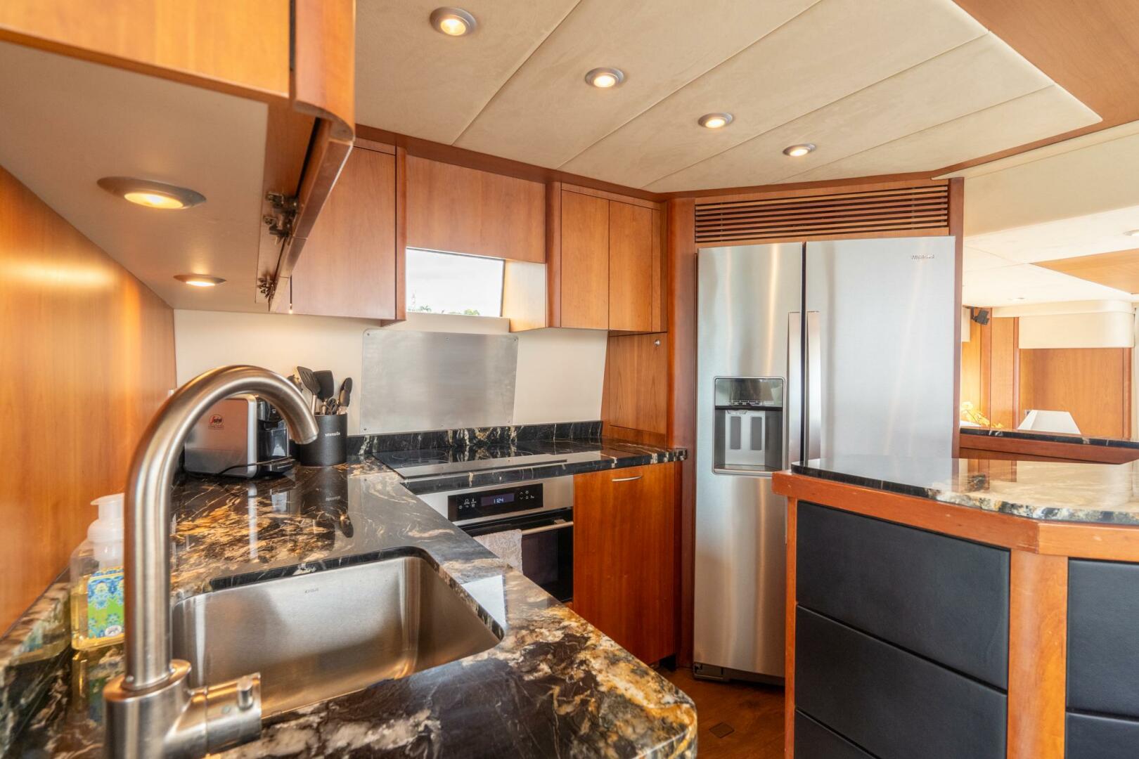 Sunseeker-Manhattan 70 2008 -Fort Lauderdale-Florida-United States-5916790 | Thumbnail