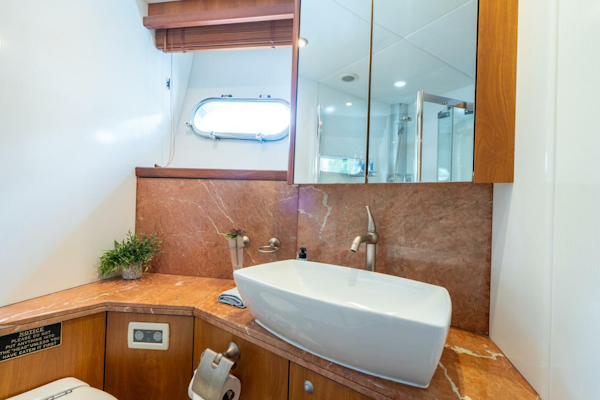 Sunseeker-Manhattan 70 2008 -Fort Lauderdale-Florida-United States-5916777