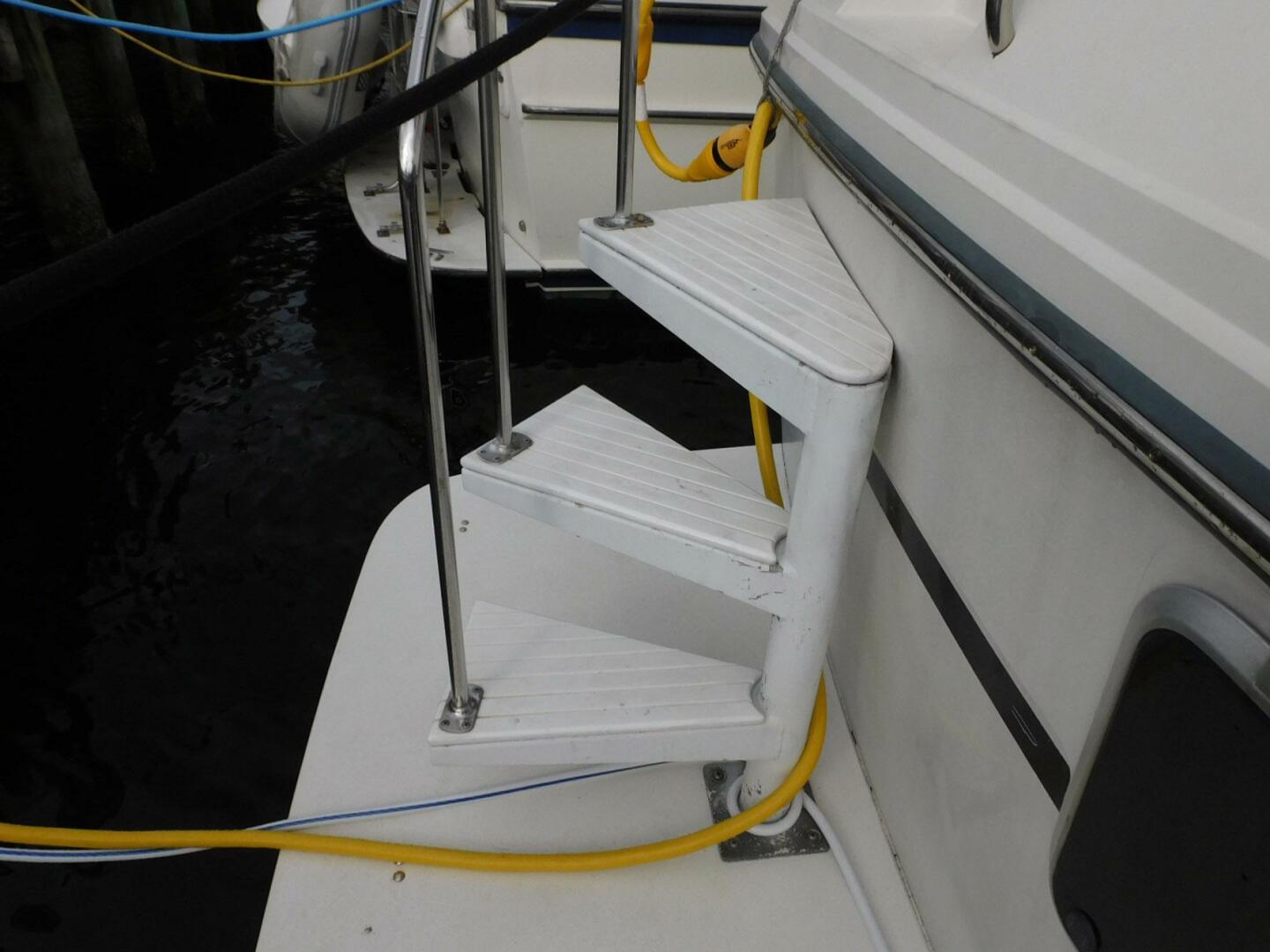 Carver-445 Aft Cabin Motor Yacht 1993-La Vida Cocoa Beach-Florida-United States-5908778 | Thumbnail