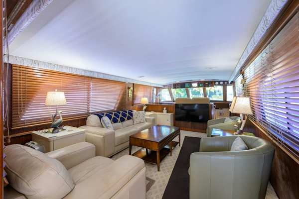 Hatteras-63 Motor Yacht 1987-Phantom Jupiter-Florida-United States-Hatteras 63  Phantom  Salon Seating-5908788