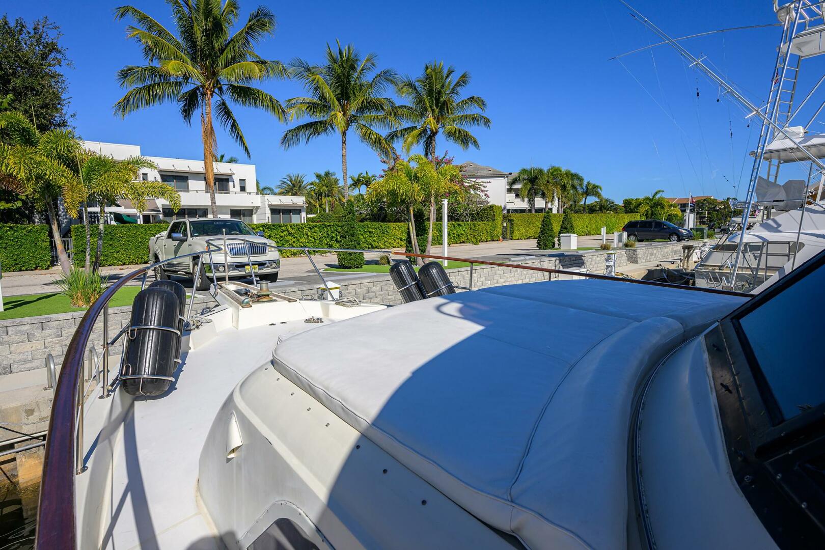 Hatteras-63 Motor Yacht 1987-Phantom Jupiter-Florida-United States-Hatteras 63  Phantom  Bow-5908834 | Thumbnail