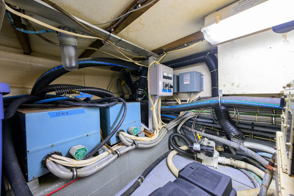 Hatteras-63 Motor Yacht 1987-Phantom Jupiter-Florida-United States-Hatteras 63  Phantom  Engine Room-5908845
