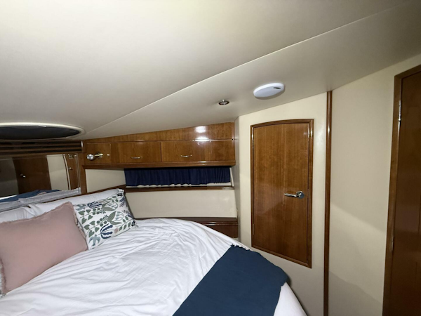 Carver-460 voyager 2004 -LA SALLE-Michigan-United States-5916843