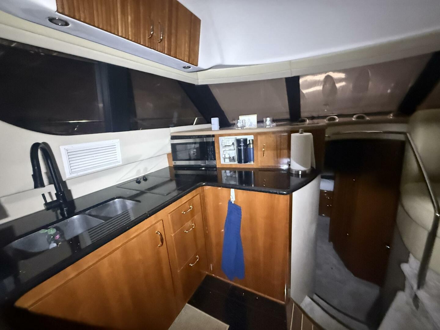 Carver-460 voyager 2004 -LA SALLE-Michigan-United States-5916874 | Thumbnail