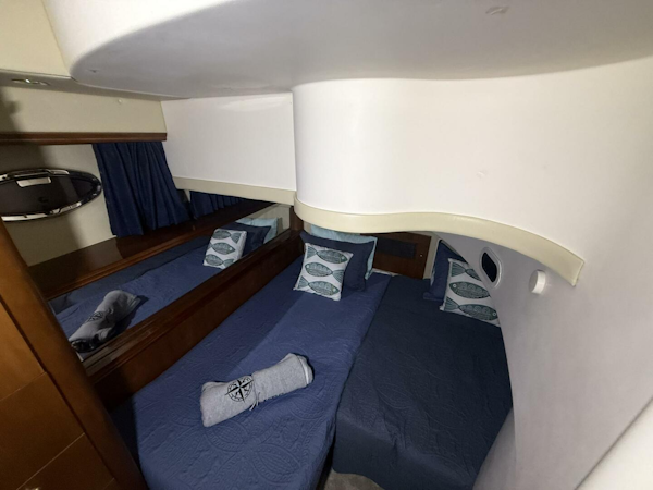 Carver-460 voyager 2004 -LA SALLE-Michigan-United States-GUEST CABIN 2 -5916857