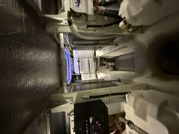Carver-460 voyager 2004 -LA SALLE-Michigan-United States-5918369