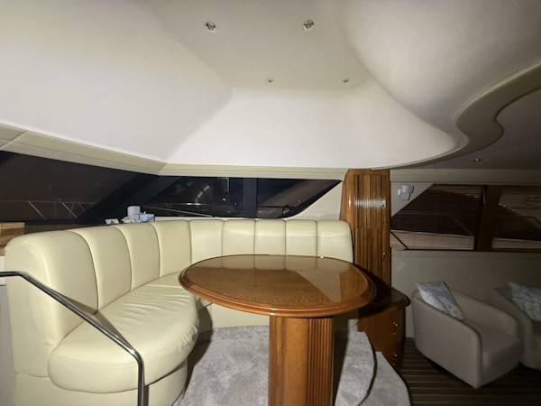 Carver-460 voyager 2004 -LA SALLE-Michigan-United States-5916838