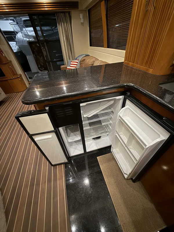 Carver-460 voyager 2004 -LA SALLE-Michigan-United States-5918295