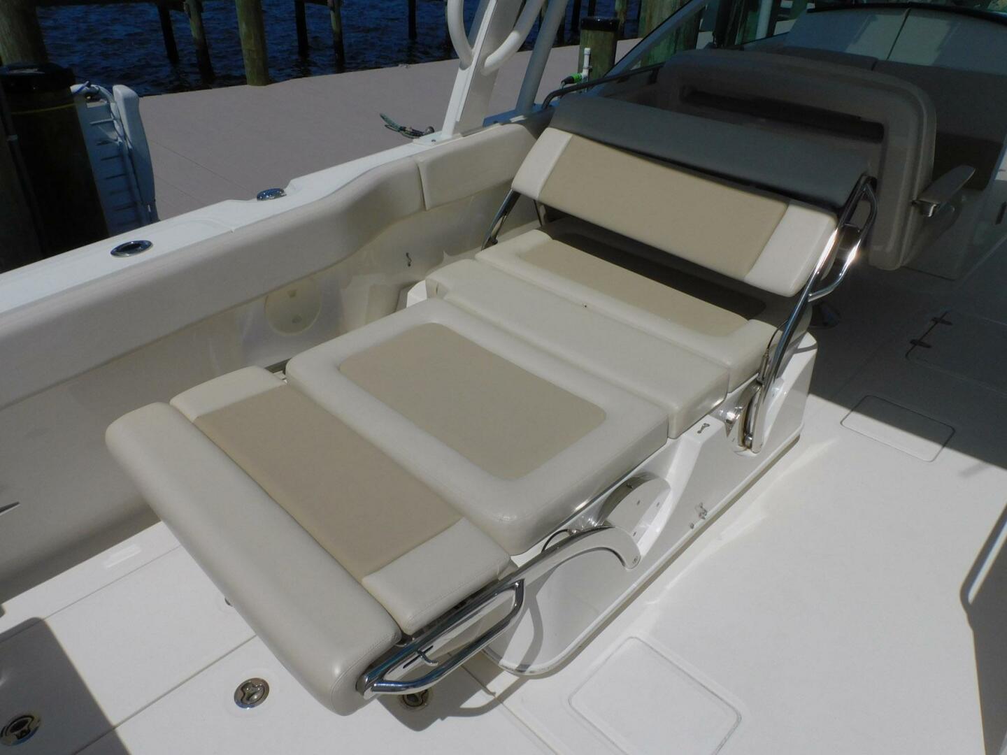 Boston Whaler-320 Vantage 2016 -Marco Island-Florida-United States-5916696 | Thumbnail