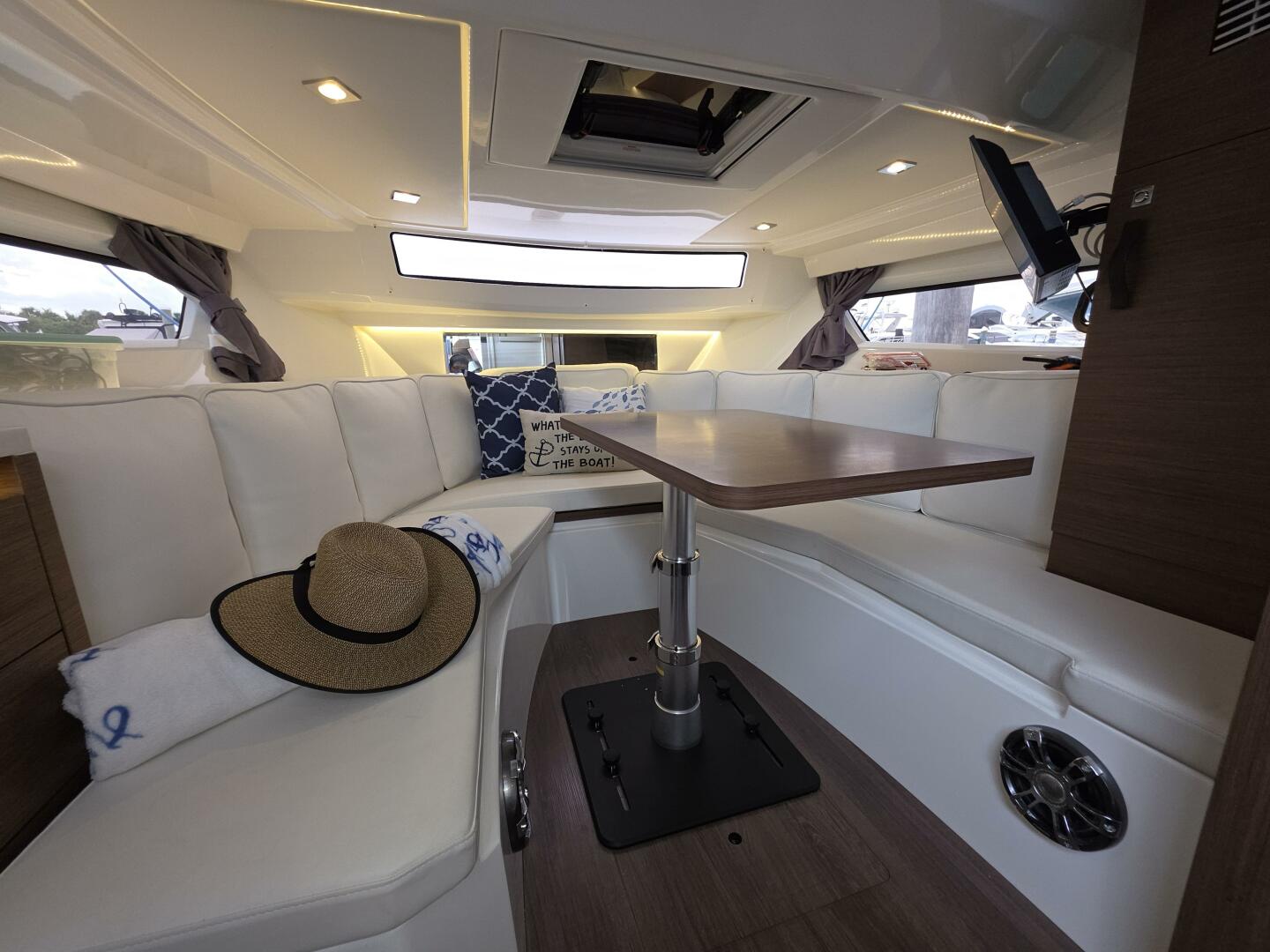 Jeanneau-Leader 10.5 WA Series 2 2022 -	Key Biscayne-Florida-United States-5918602 | Thumbnail