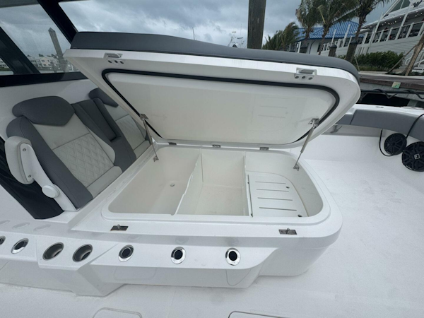Invincible-35 Catamaran 2025 -Islamorada-Florida-United States-5920714