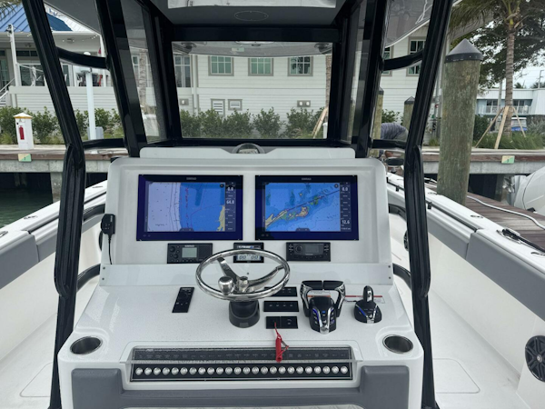 Invincible-35 Catamaran 2025 -Islamorada-Florida-United States-5920717