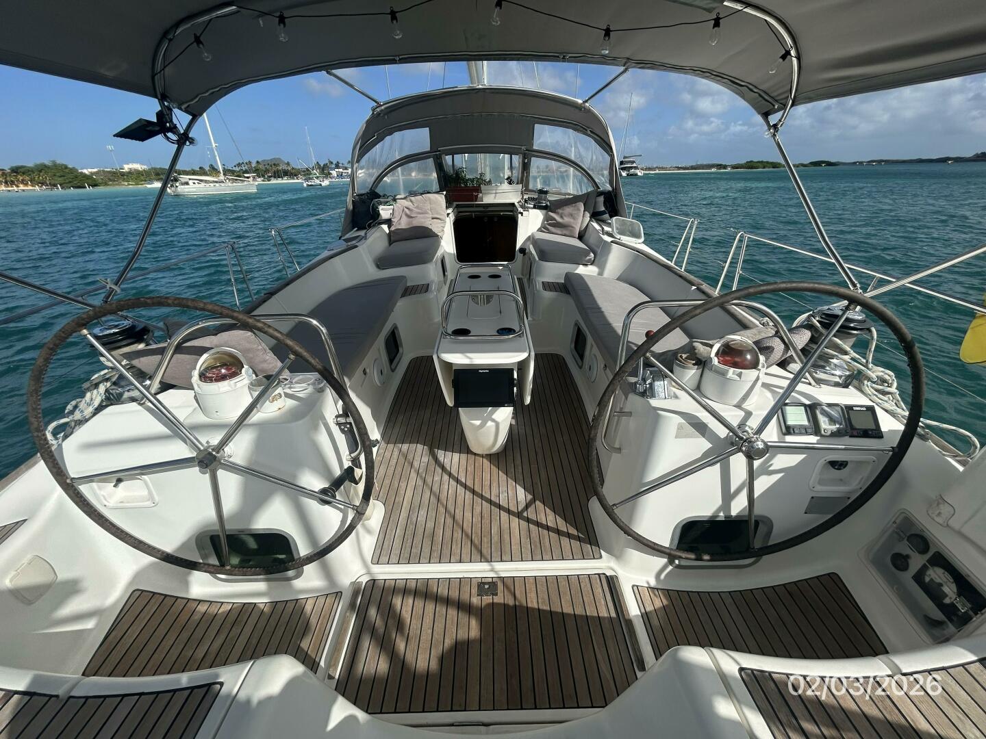Jeanneau-Sun Odyssey 54DS 2008-Dan Marco IV Oranjestad-Aruba-54 Jeanneau cockpit forward-5922423 | Thumbnail