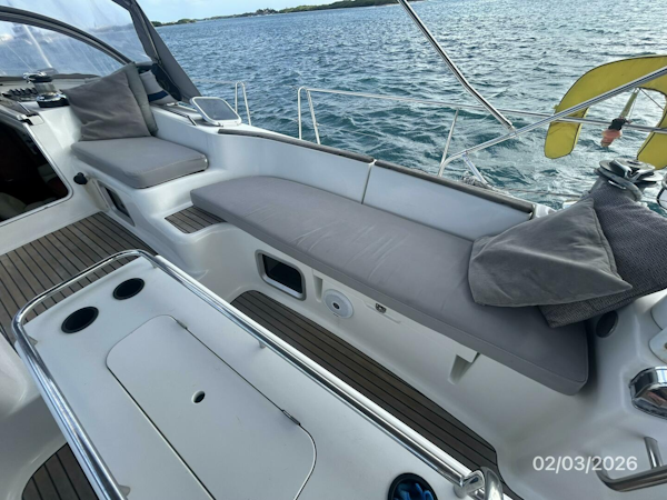 Jeanneau-Sun Odyssey 54DS 2008-Dan Marco IV Oranjestad-Aruba-54 Jeanneau cockpit starboard seating-5922493