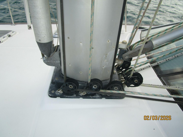 Jeanneau-Sun Odyssey 54DS 2008-Dan Marco IV Oranjestad-Aruba-54 Jeanneau mast base2-5922606