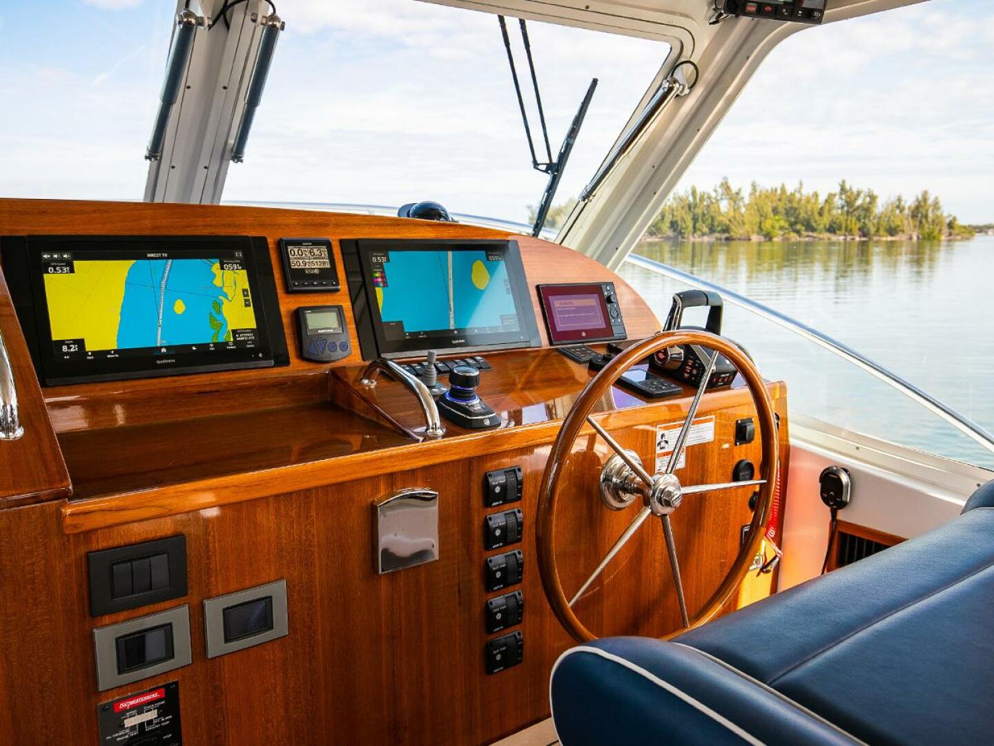 MJM-53z 2021-CI SEA Vero Beach-Florida-United States-Helm Station-5924355 | Thumbnail