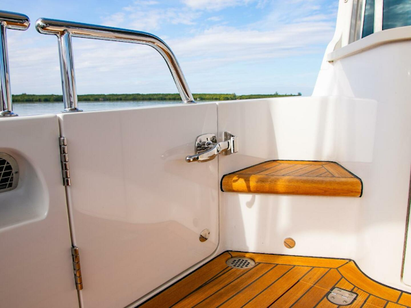 MJM-53z 2021-CI SEA Vero Beach-Florida-United States-Port Cockpit Entry-5924373