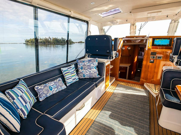 MJM-53z 2021-CI SEA Vero Beach-Florida-United States-Pilothouse Port-5924368