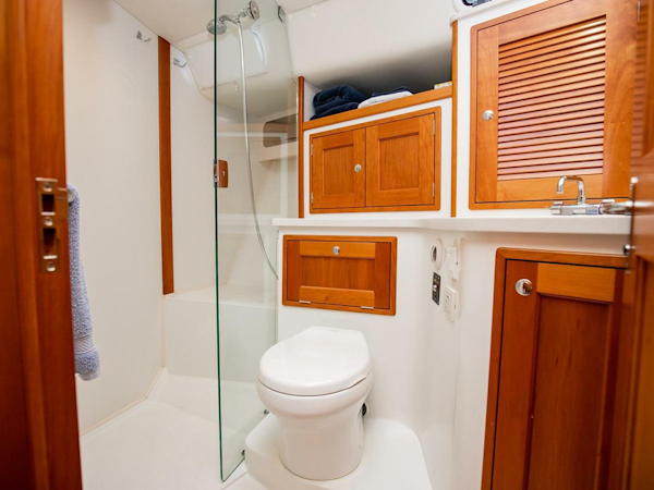 MJM-53z 2021-CI SEA Vero Beach-Florida-United States-Guest Head And Shower-5924352
