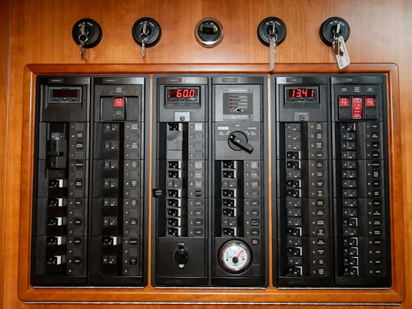MJM-53z 2021-CI SEA Vero Beach-Florida-United States-Switch Panel-5924381