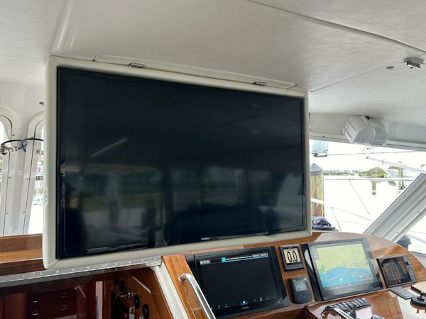 MJM-53z 2021-CI SEA Vero Beach-Florida-United States-Pilothouse Drop Down TV-5924365