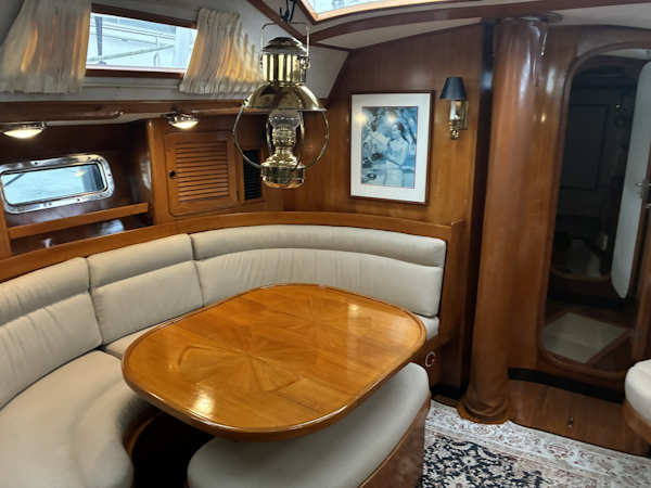 Hylas-46 1996-Hawke New Orleans-Louisiana-United States-1996 Hylas 46  Dinette-6025511