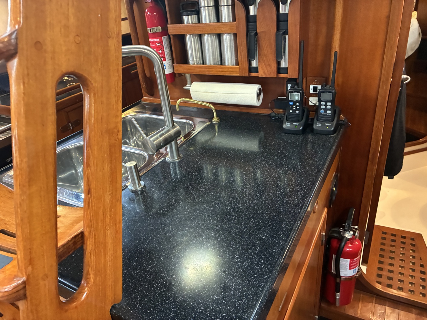Hylas-46 1996-Hawke New Orleans-Louisiana-United States-1996 Hylas 46  Galley-6025579 | Thumbnail