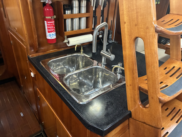 Hylas-46 1996-Hawke New Orleans-Louisiana-United States-1996 Hylas 46  Galley-6025525